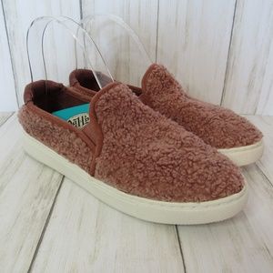 Womens Mad Love Kam Sherpa Twin Gore Sneaker Pink